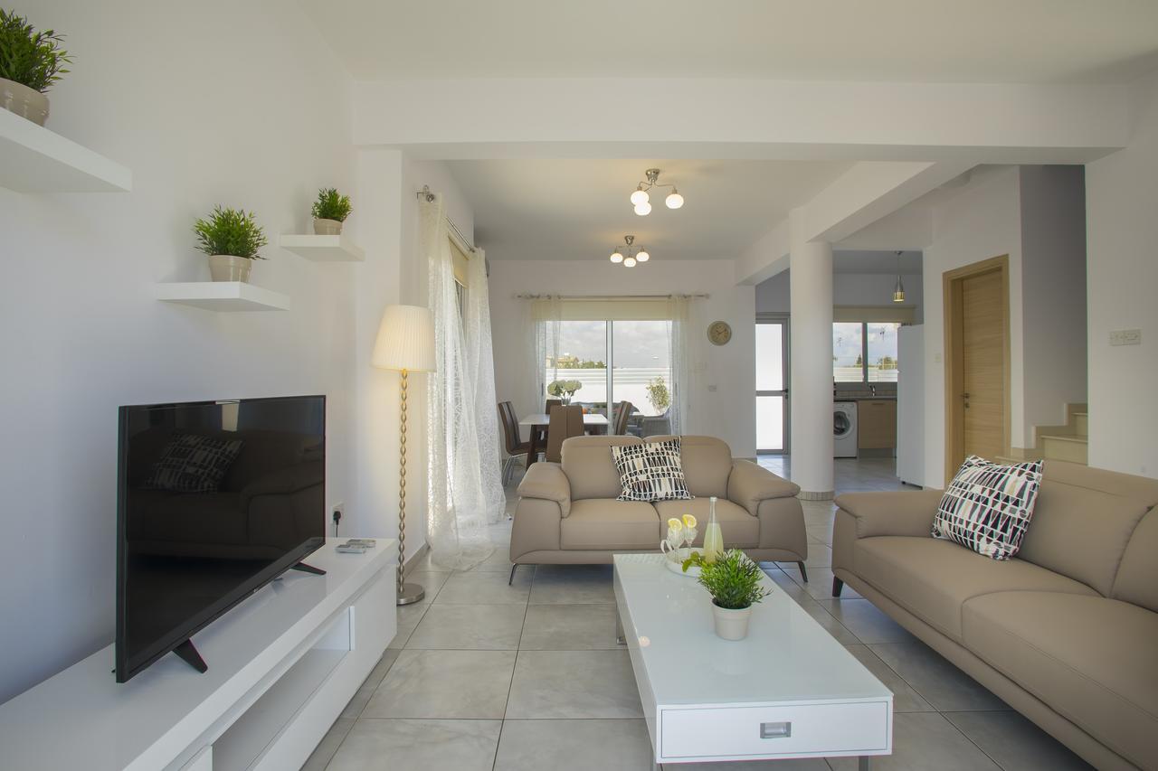 Villa Posidonas 9 Pernera ภายนอก รูปภาพ